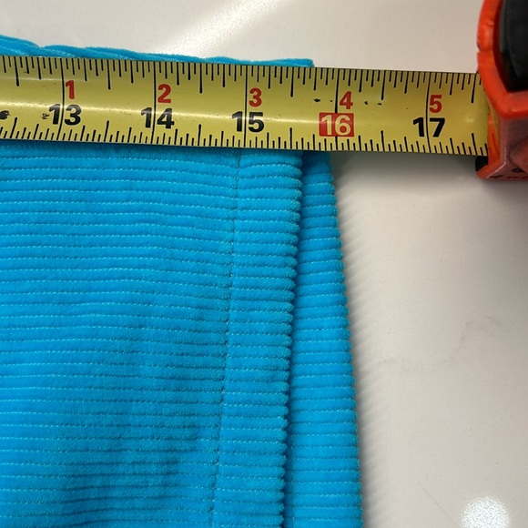 Adam Mar. Turquoise Shorts - Picture 6 of 6